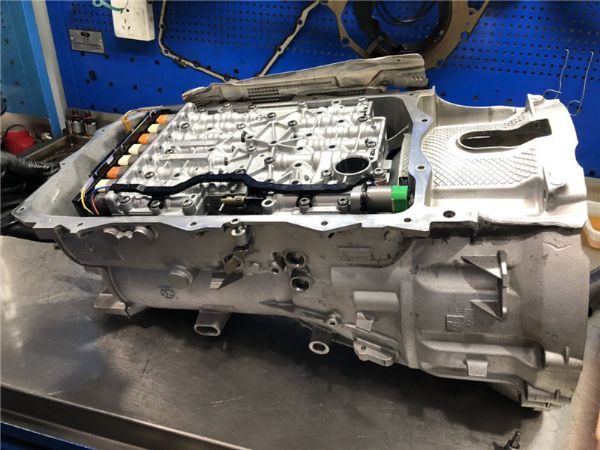 寶馬5系新3系變速箱維修